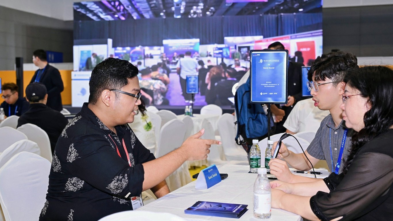 Mr Sion Abednego, founder of Sanct, at a business-matching session at GDTE 2026 in Hangzhou.