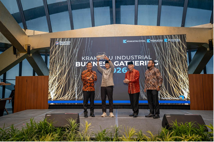 Sandiaga Uno bersama Komisaris dan Direksi Krakatau Steel Group pada kegiatan Krakatau Industrial Business Gathering di Tangerang (23/1)