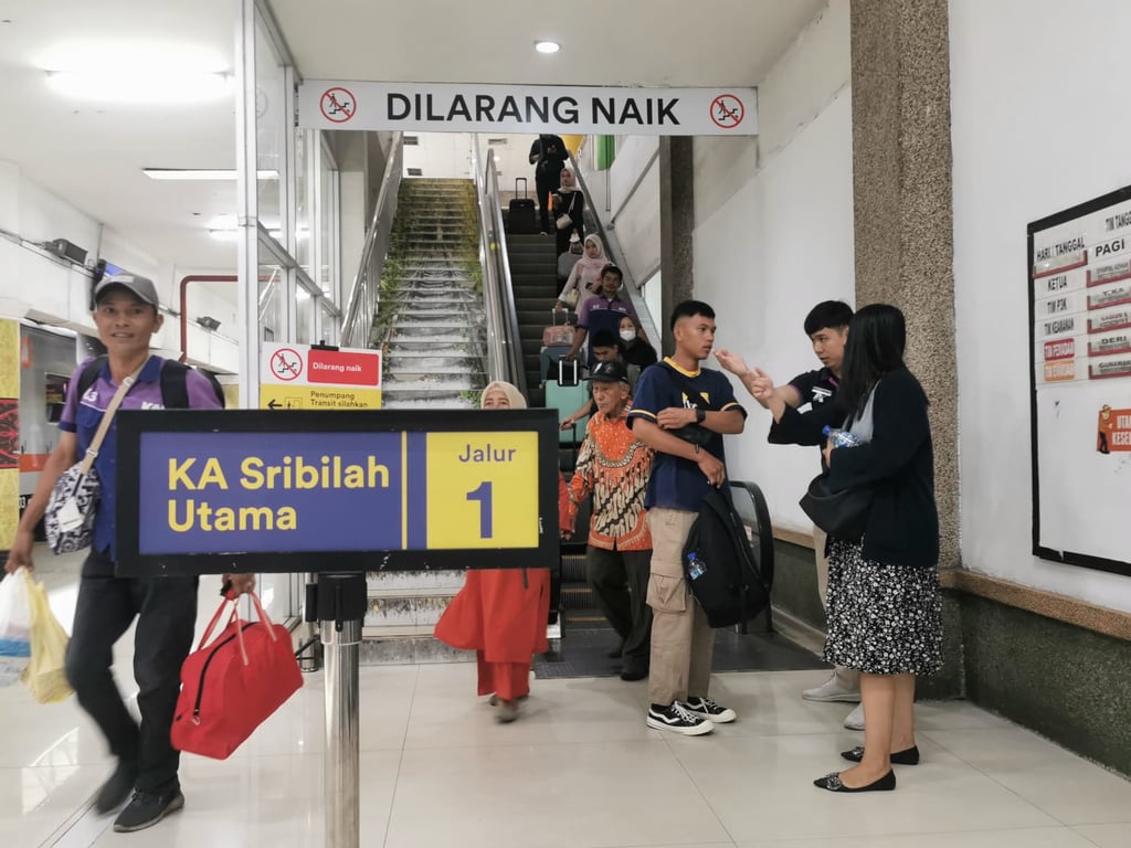 Suasana di Stasiun Medan