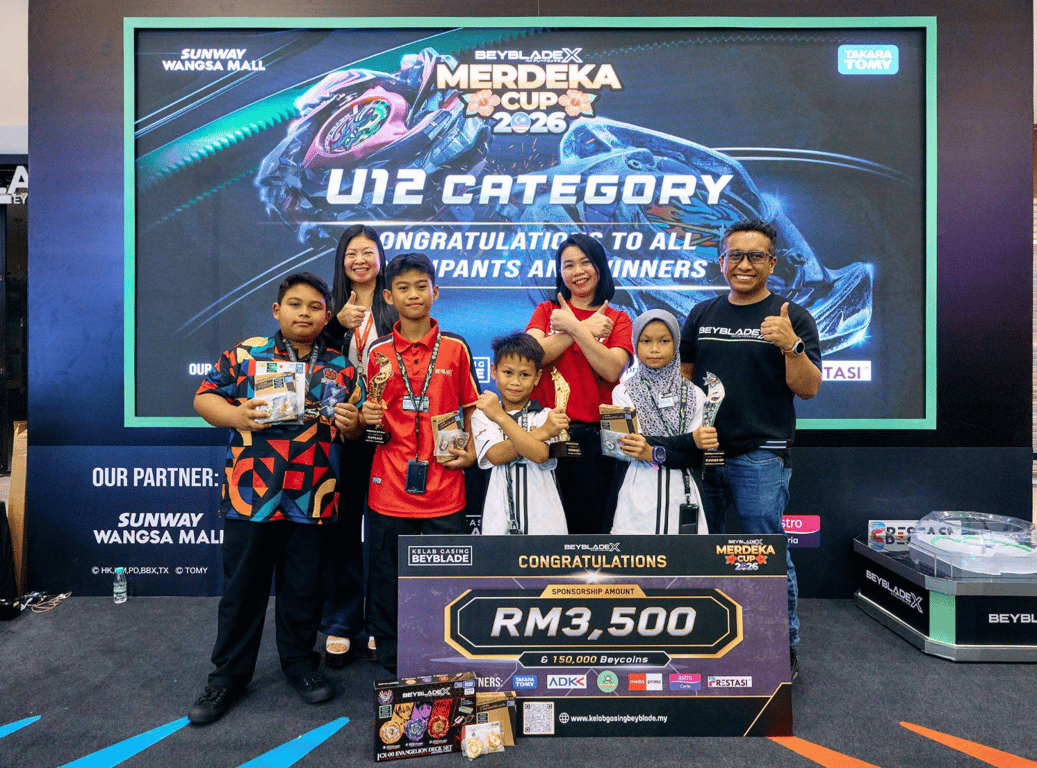 U12 Champion Aqif Nur Iman Bin Muhd Fakhrul Rabbani of Pahang, with older sister Arissa Nur Addin Binti Muhd Fakhrul Rabbani of Pahang