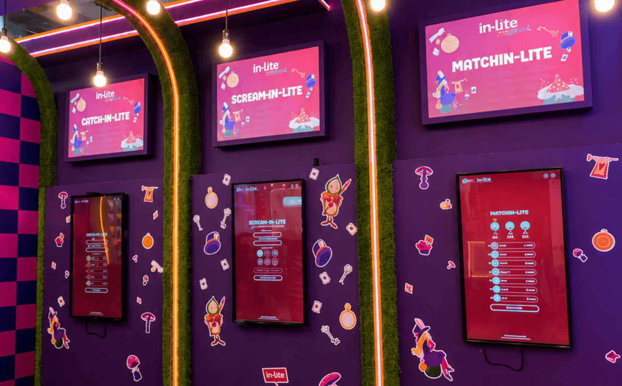 Arcade Game Zone menghadirkan tiga permainan digital interaktif hasil pengembangan CreativeLab yang dirancang untuk memberikan pengalaman bermain yang mudah diikuti sekaligus meningkatkan keterlibatan pengunjung selama mengunjungi booth In-Lite.