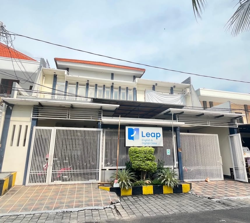 Gedung LEAP English and Digital Class Surabaya