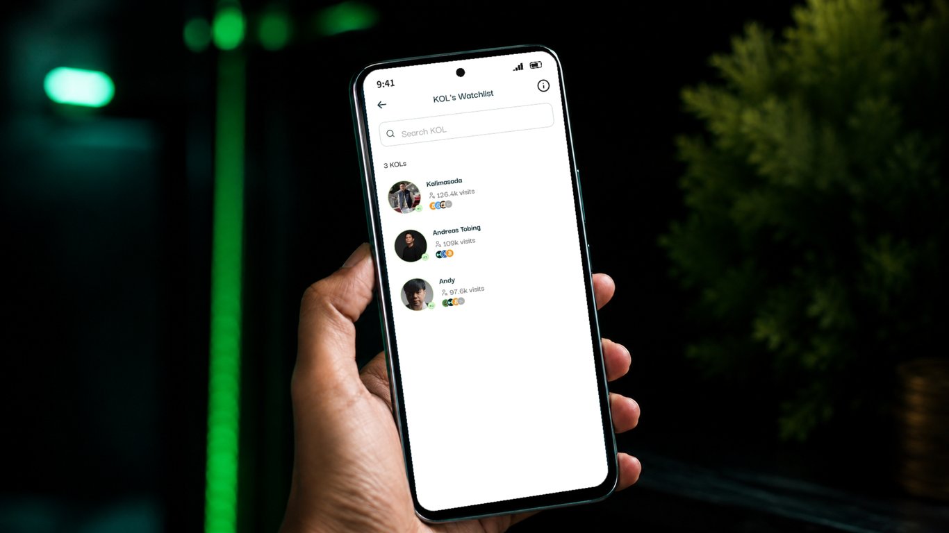 Ada tiga tokoh pada tahap awal fitur KOL Watchlist diluncurkan di aplikasi FLOQ. Foto: FLOQ.