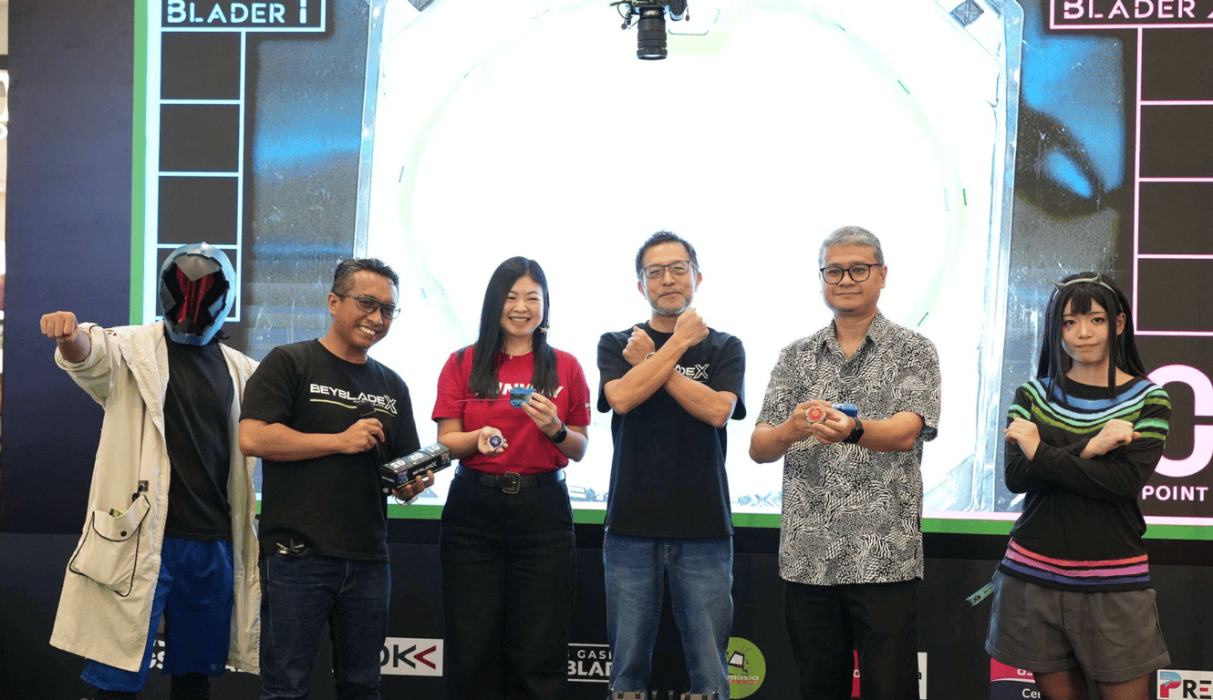 From left to right - Mr Shahril Ramli, Ms Ai Vee Tan, Mr Ochiai Kiyoshi, Mr Azmi Abdullah