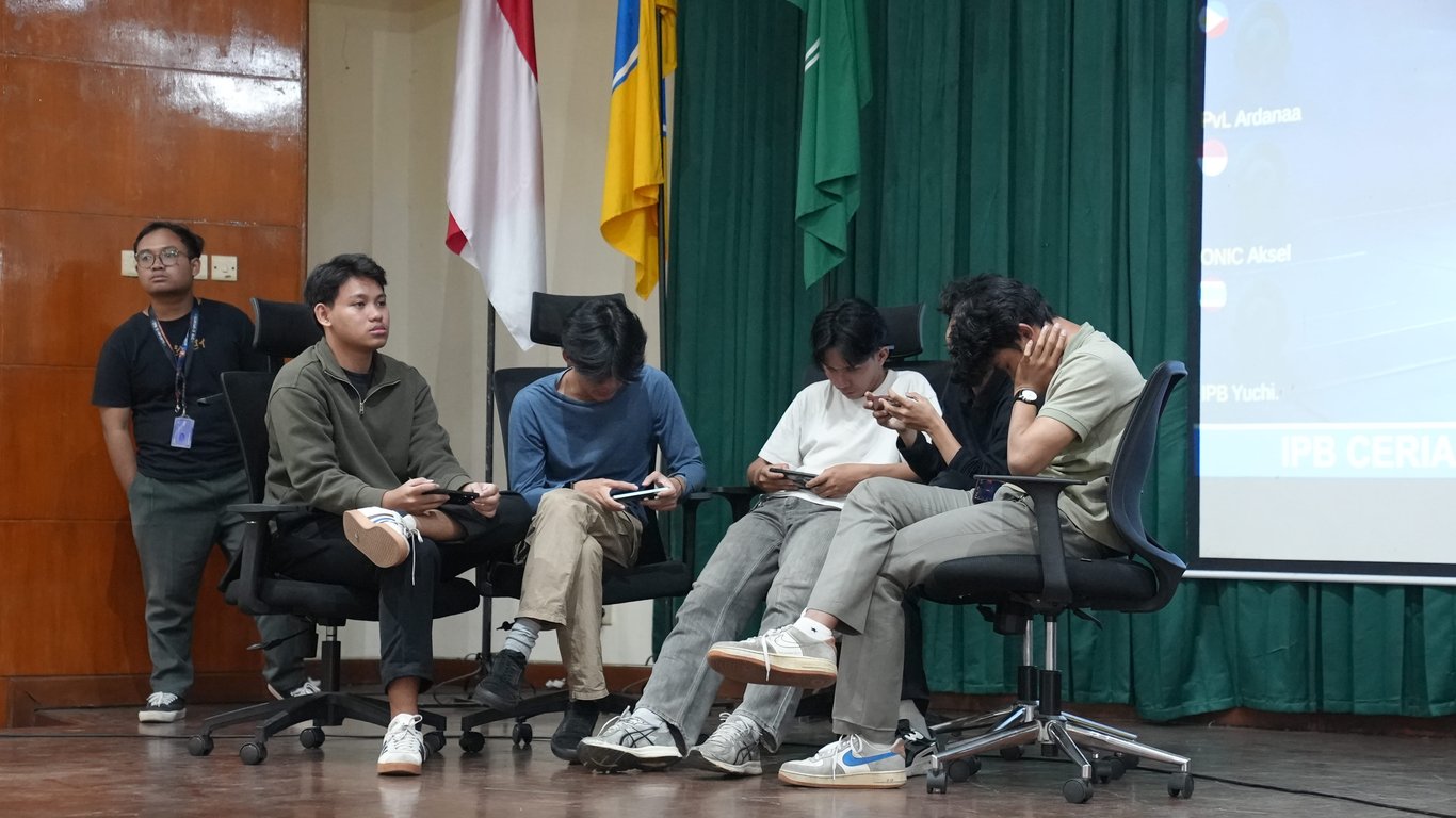Keseriusan Para Finalis Menuju Gelar Juara MLBB Pop Mie <i>Campus Gaming Ground</i>