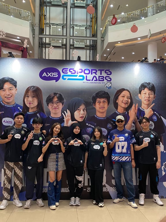 Talent EVOS di AXIS Esport Lab Manado 
