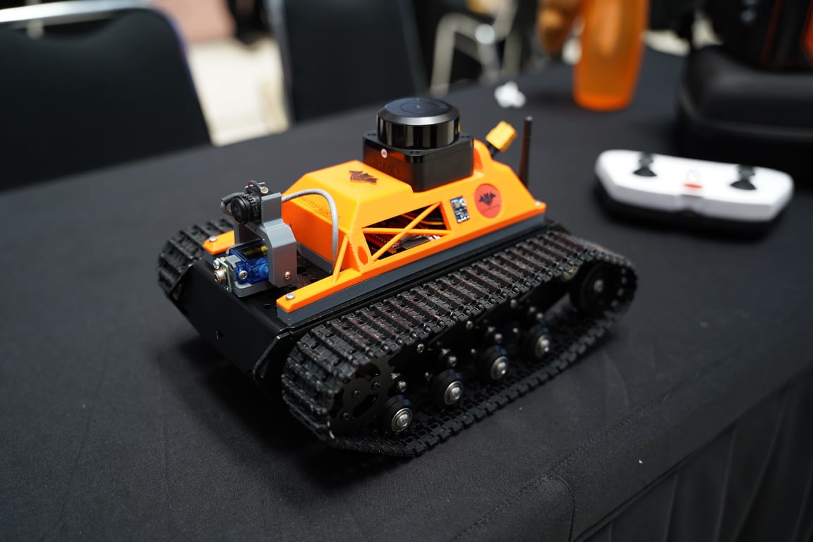 CERBERUS (Eyes in The Fire) alat pendeteksi temperatur dan gas sensor karya Mahasiswa Faculty of Engineering BINUS University