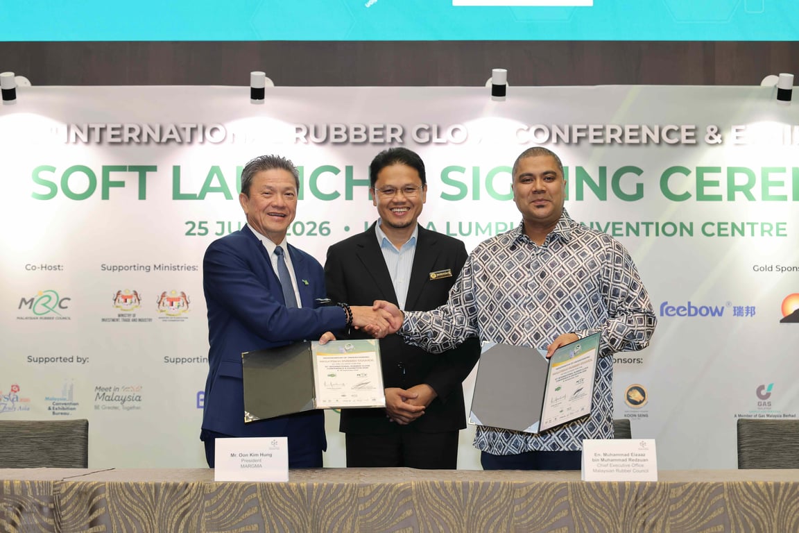 MARGMA President Oon, MRB DG Dato' Dr. Zairossani, MRC CEO Muhammad Eizaaz
