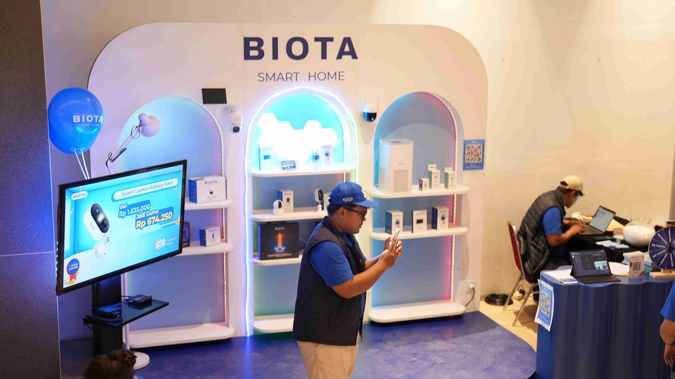 BIOTA, SAMONO, Le Minerale, Living English, Moró, dan Grasse Natural menyediakan booth interaktif sekaligus berbagai promo dan hadiah spesial selama FamFest 2025 berlangsung