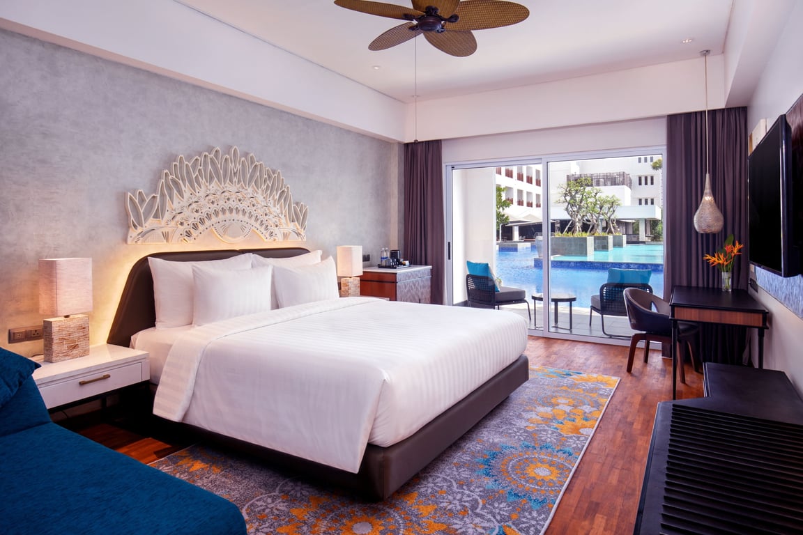 Kamar Deluxe Room King Bed - Pool Access