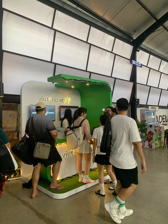 Booth Viufinder XP menarik antusiasme pengunjung.