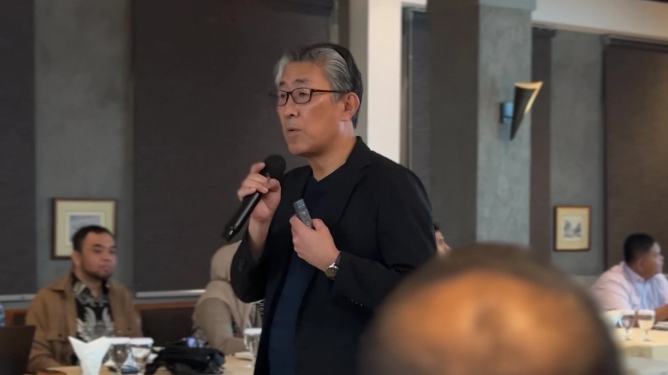 Yasufumi Hirai, President & COO RevComm Inc.