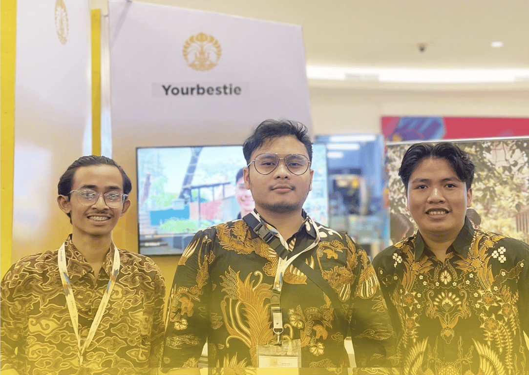 Ihsanul Afwan Bersama Tim YourBestie pada saat acara UI Innovation Day 2022