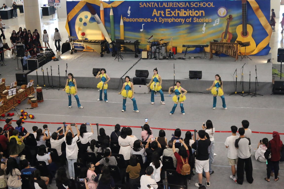 &nbsp;<i> Santa Laurensia Art Exhibition - Main Atrium, Ground Floor&nbsp;&nbsp;</i>