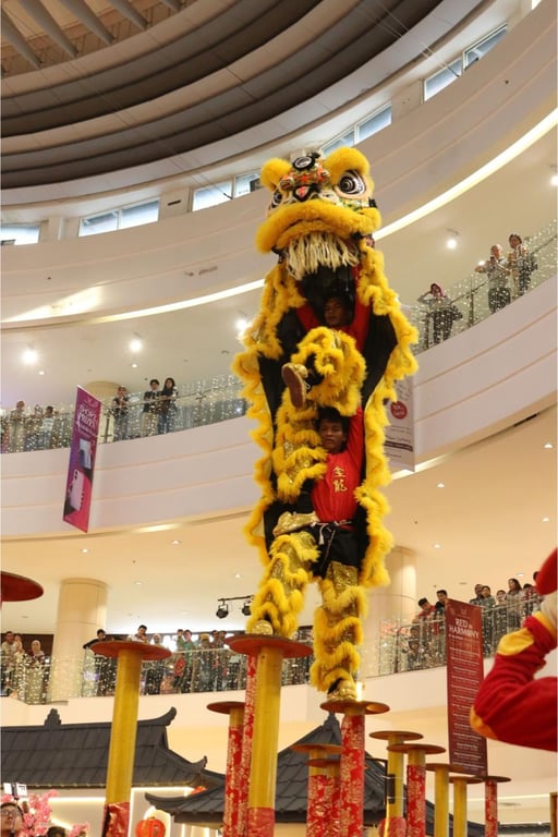 &nbsp; Barongsai Tonggak Show - The Atrium, Ground Floor&nbsp;&nbsp;