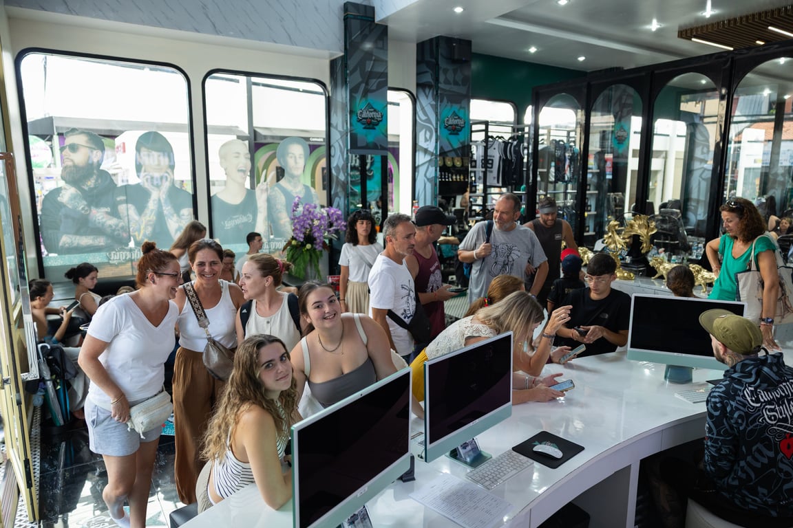 Thousands of international travellers choose California Ink Tattoo for experienced artists, personalised service and exceptional custom tattoo craftsmanship.