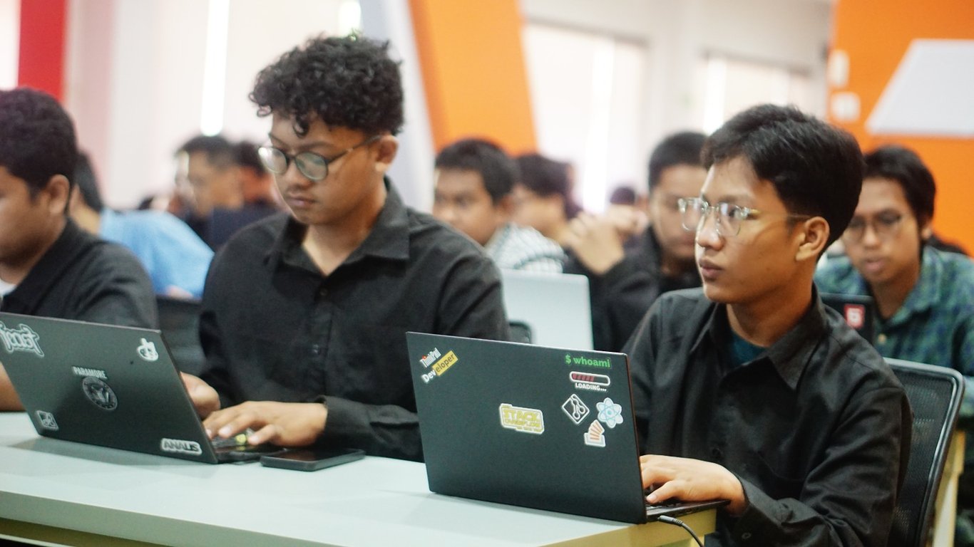 Peserta kegiatan Build With AI 2026 Makassar