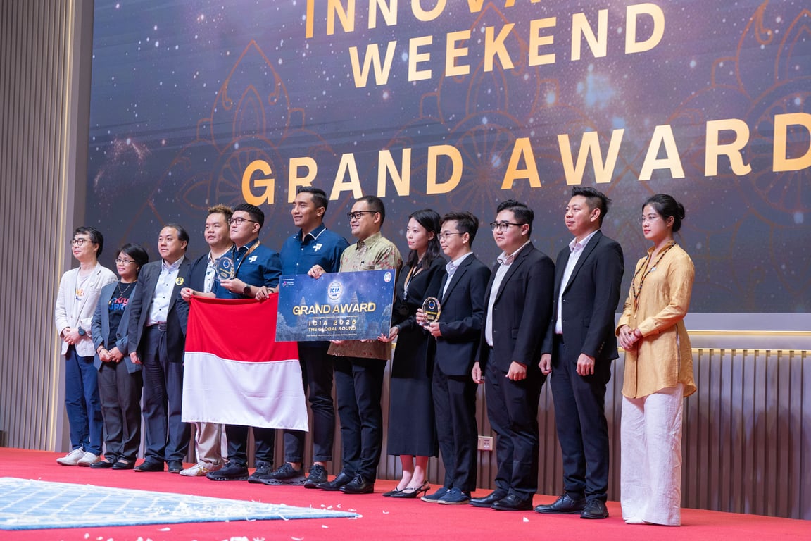 Penghargaan Startup Innovation Weekend Grand Award untuk Duluin