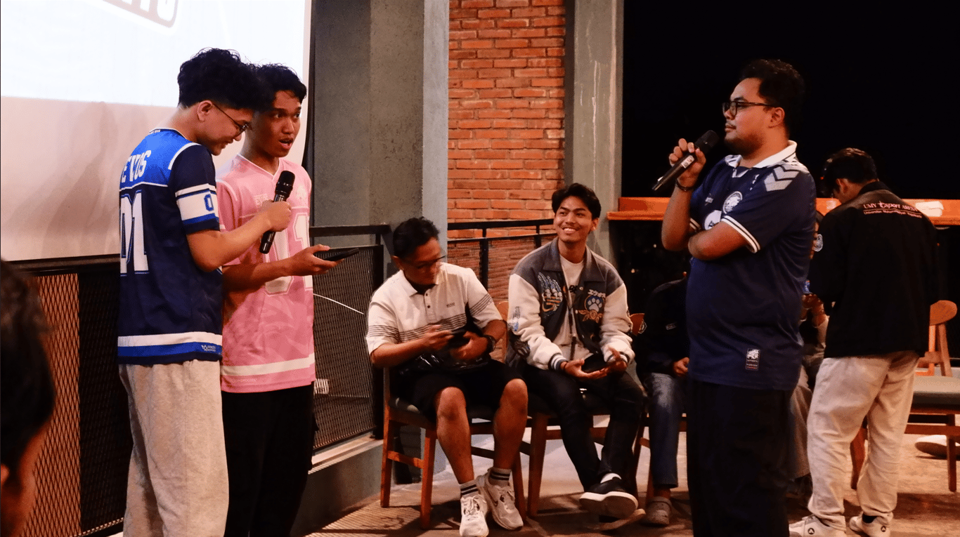 Keseruan Fun Game Activity EVOS Fams Jogja Bersama Razeboy dan Swaylow