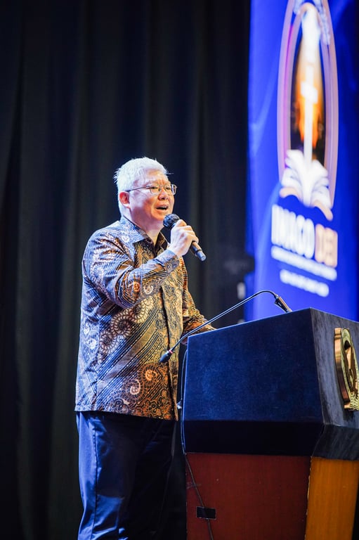 Rev. Yohanes Halim,&nbsp;Senior Pastor Christ Chapel Karawaci (CCK), dalam sesi Faith and Science.