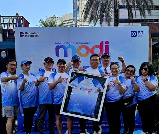 Prosesi penandatanganan MOU antara BRI Life dengan Gofit