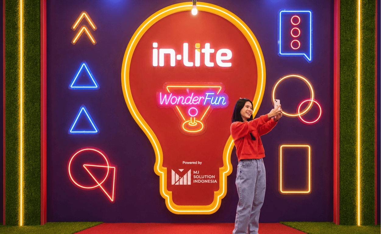 Arcade Game Zone menjadi salah satu implementasi solusi digital MJ Solution Indonesia di booth In-Lite, menghadirkan pengalaman bermain interaktif yang mendorong partisipasi aktif pengunjung selama Jakarta Fair Kemayoran 2026.