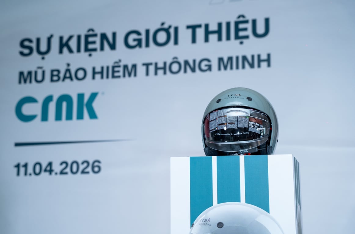 ▲Hình ảnh sản phẩm được trưng bày tại sự kiện giới thiệu mũ bảo hiểm thông minh CRNK tổ chức tại Việt Nam.&nbsp;Nguồn: CRNK
