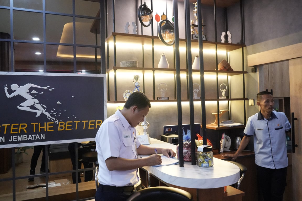 Foto : Ruang kerja yang menerapkan program 5R