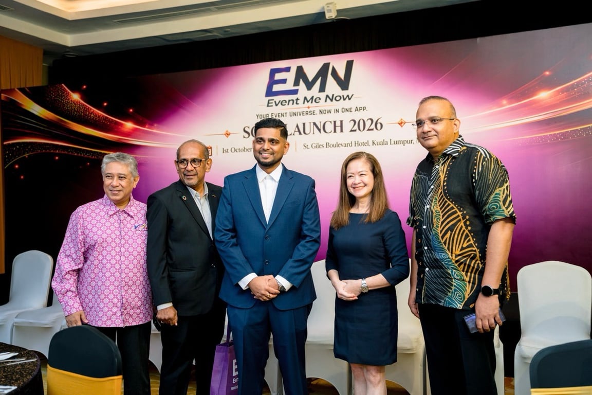 from the left -Dato' Megat Shahrul Azman Abas, Mr. Isaac Mohan Raj, Mr. Murali Kathegesen, Datin Christina Toh Lai Fong, Dr Sathia Prakash Nadarajan