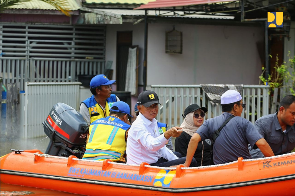 Baju Putih Bapak Dody Hanggodo Menteri Pekerjaan Umum
