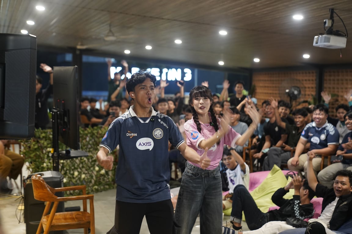 Kebahagiaan Swaylow, Mira, EVOS Fams dan seluruh komunitas lokal dengan kemenangan EVOS vs RRQ