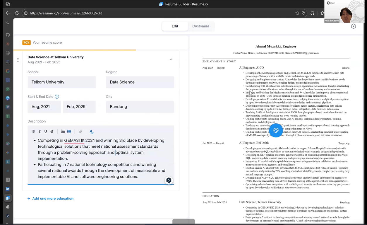 Sesi interaktif bersama pembicara Career Preparation, Akmal Muzakki

