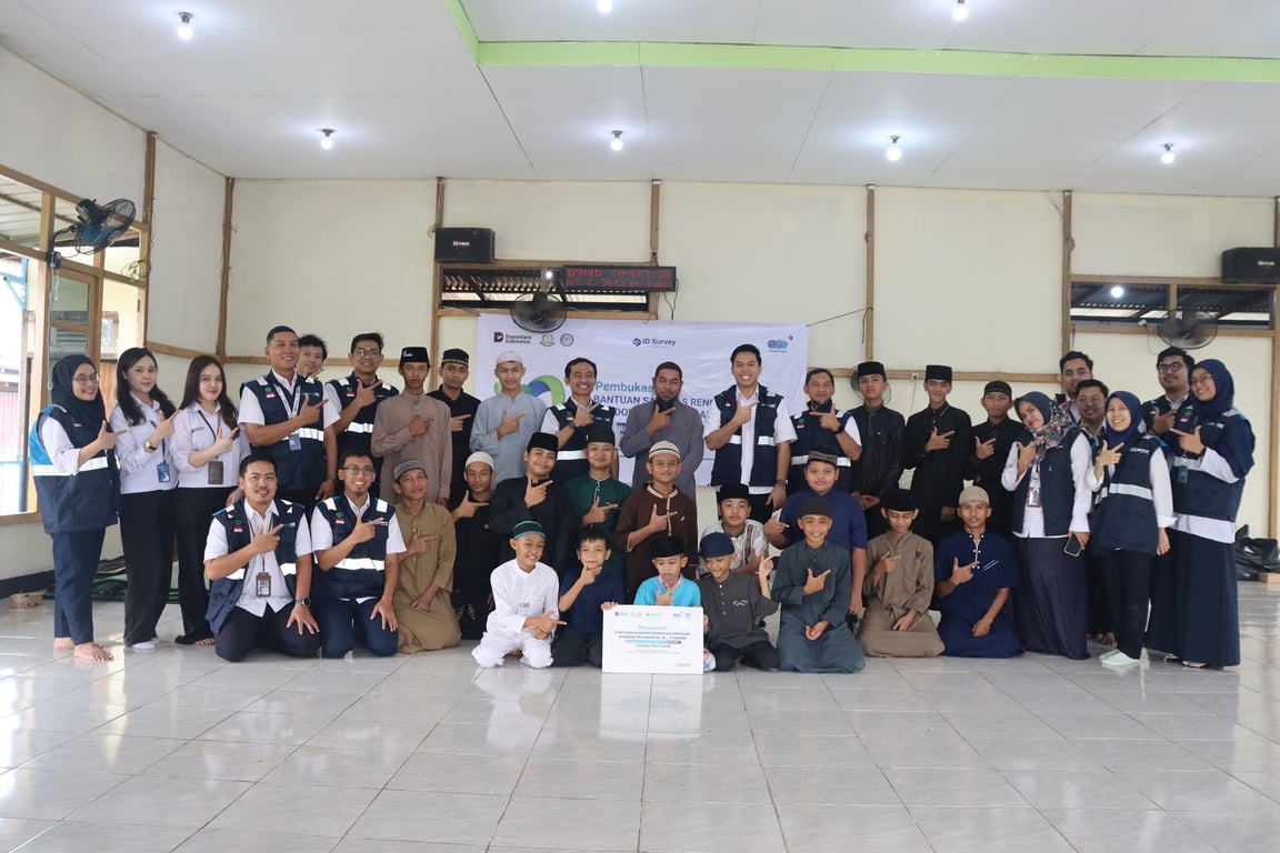 HUT ke-70, SUCOFINDO Cabang Pontianak Salurkan Bantuan Renovasi Pondok Pesantren Al-I’tishom