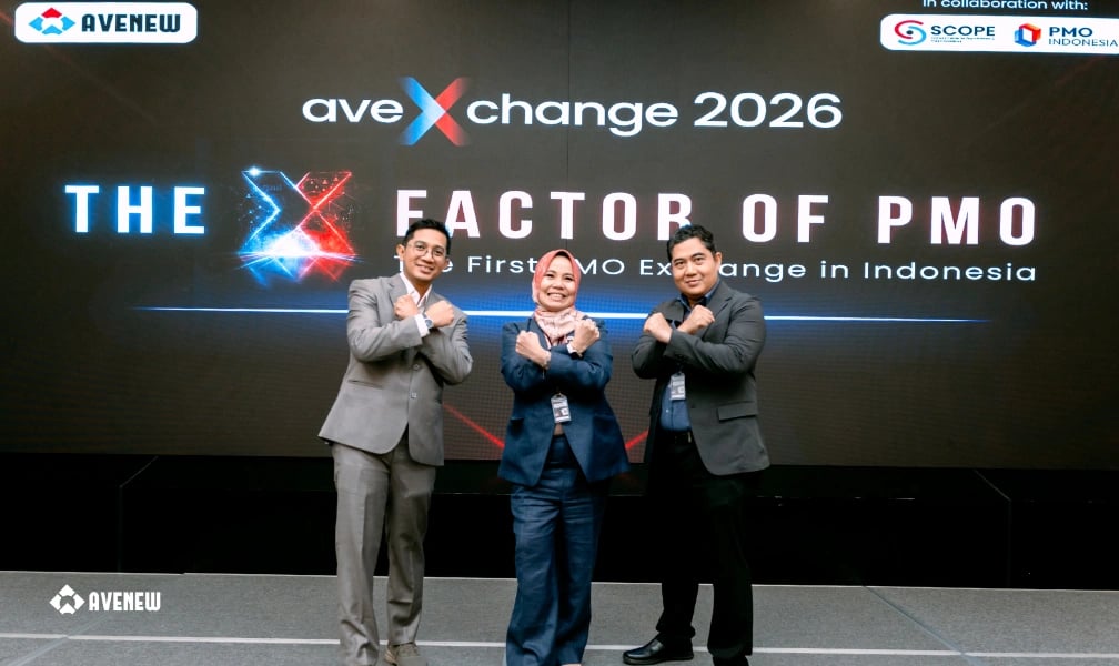 Para direktur Avenew, Bayu Aditya Firmansyah (kiri) selaku CEO Avenew Indonesia, Dr. Alin Veronika (tengah) selaku CEO Avenew Academy, dan Wahyu Istiqo Marga Cromer (kanan) selaku CCO Avenew Indonesia.