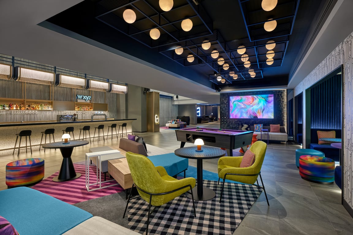 W XYZ Bar