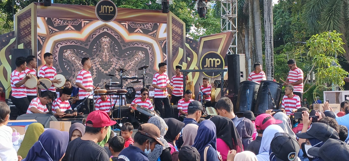 Penampilan Musik tradisional Daul dari Lapas Pamekasan