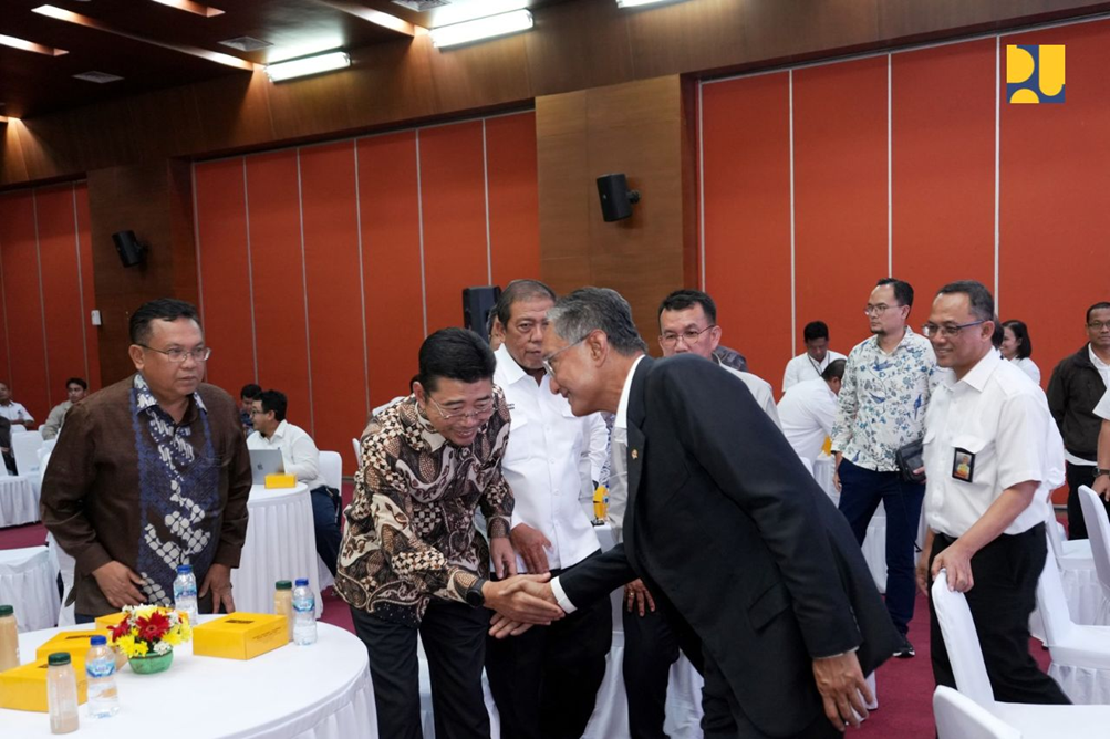Jas Hitam - Bapak Dody Hanggodo Menteri Pekerjaan Umum