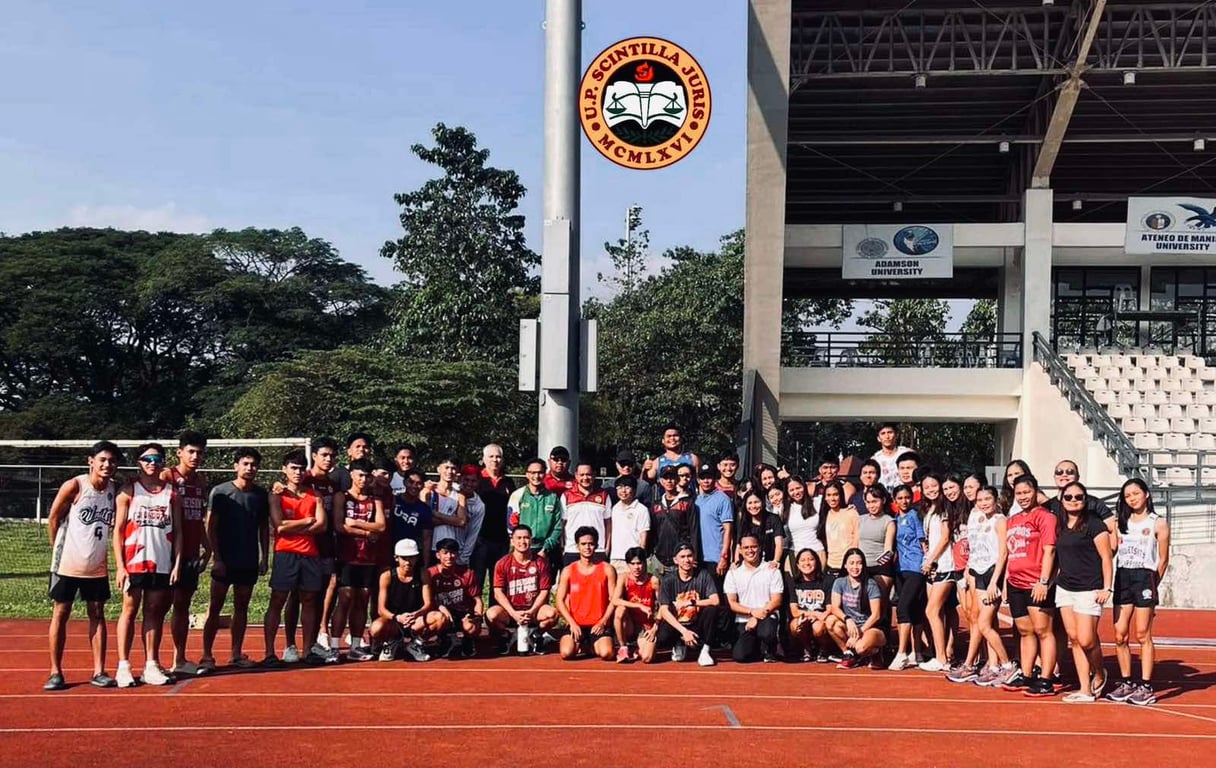 UPSJ SCINTILLA JURIS with the beneficiaries of its golf tournament — the UP Track & Field Team
