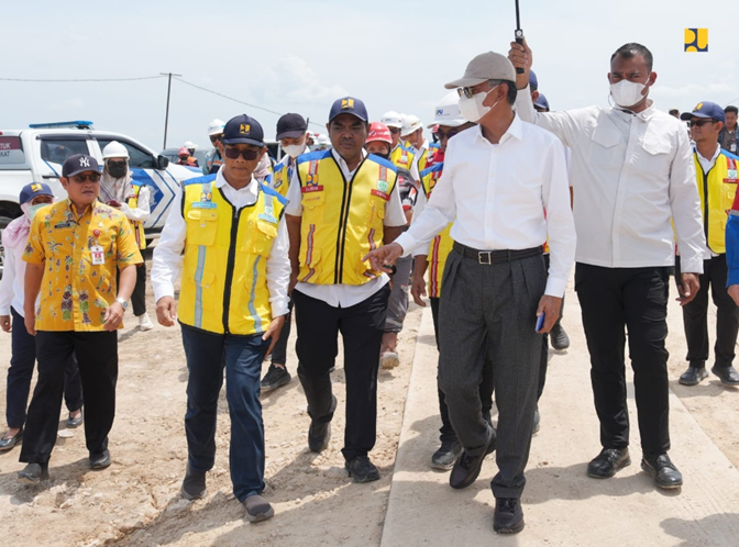 Kanan - Bapak Dody Hanggodo Menteri Pekerjaan Umum