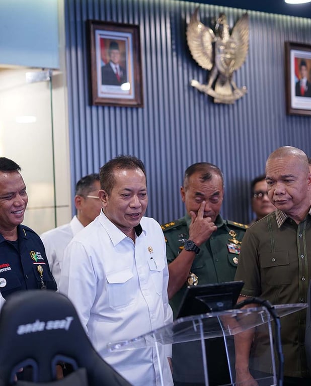 Menteri Koperasi - MLV Teknologi