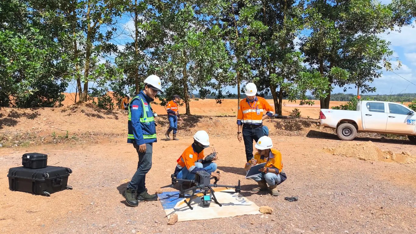 Halo Robotics melatih tim internal agar analitik Strayos berjalan optimal di lapangan. (Halo Robotics)