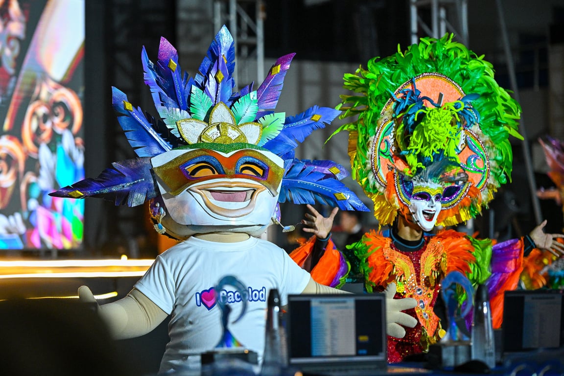 MassKara’s signature smiling masks, a symbol of Bacolod’s resilience since 1980, take center stage at the festival’s opening.