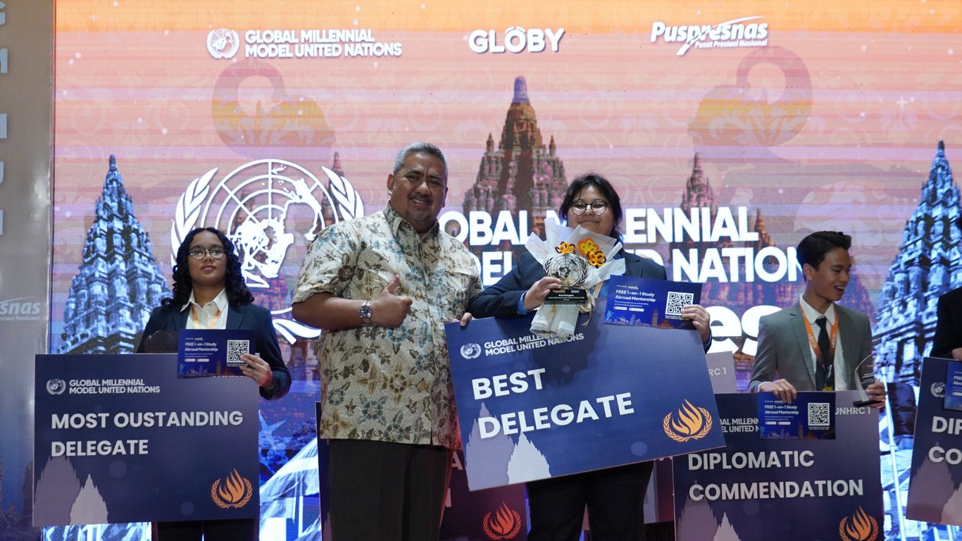 Maria Marcela Binti Ridwan, delegasi berusia 18 tahun asal Sunway College, Malaysia