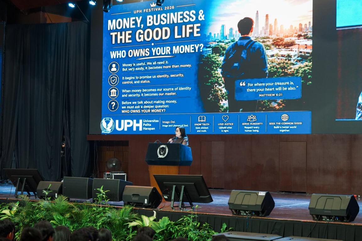 Dra. Gracia Shinta S. Ugut, MBA., Ph.D.,&nbsp;Executive Dean for College of Business and Technology sekaligus Dekan Fakultas Ekonomi dan Bisnis (FEB) UPH, dalam sesi&nbsp;Money, Business & The Good Life.