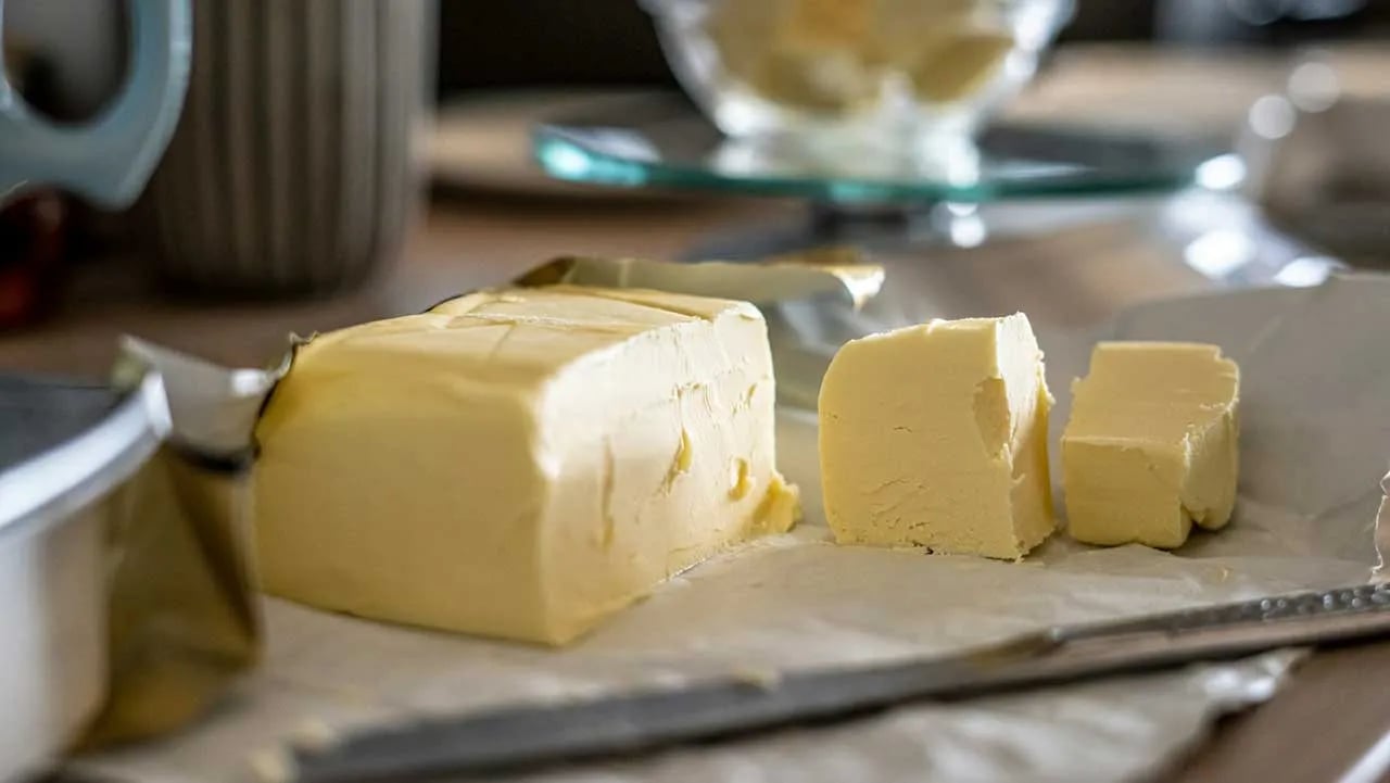 Death by Garnish: The Margarine Swan that Nearly Broke Me