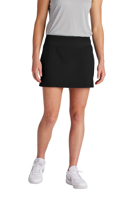 Front view of Women’s Repeat Skort