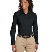 Front view of Women’s Essential Poplin