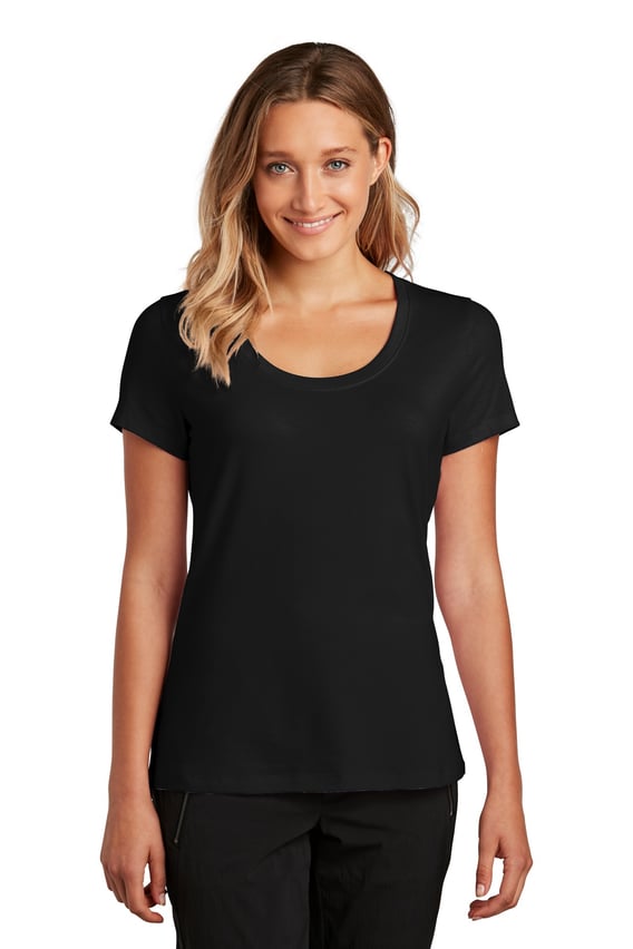 Front view of Women’s Flex Scoop Neck Tee