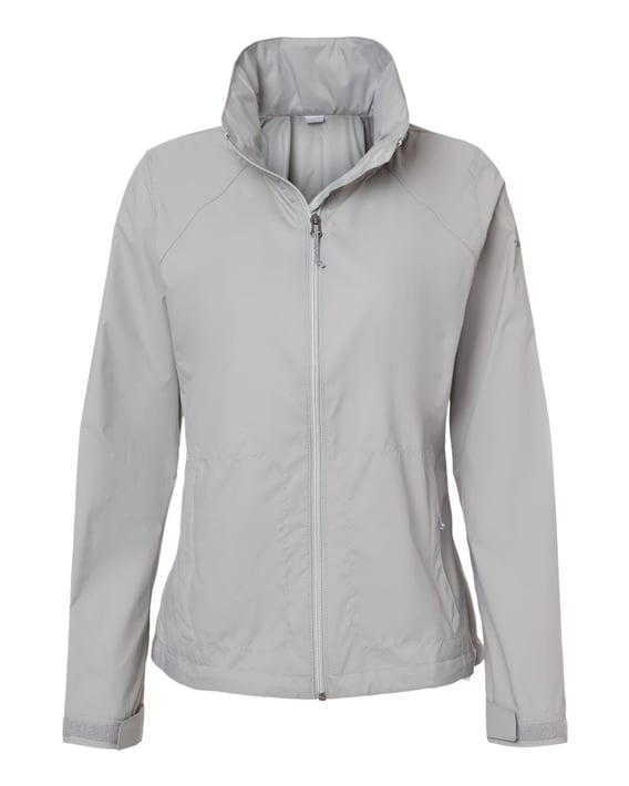 Front view of Women’s Switchback™ III Jacket