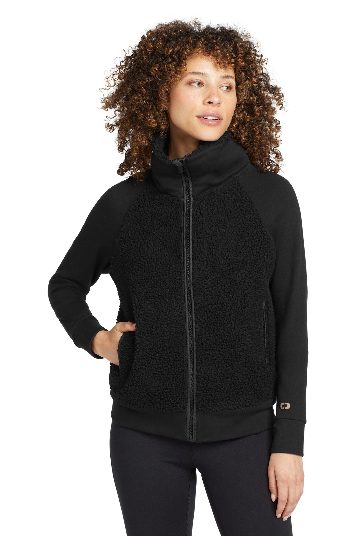 Front view of Women’s Luuma Sherpa Full-Zip